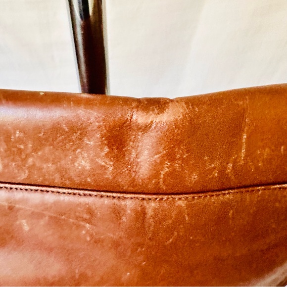 SOLD. Vintage Coach Leather Bag Flap Magnetic Closure 90s - Picture 4 of 15